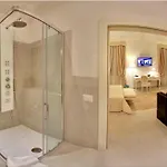 パラッツォ デリ アバーティ　 4*