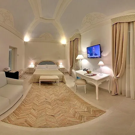 Hotel Palazzo Degli Abati 4*