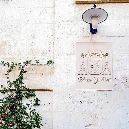 Palazzo Degli Abati Отель Матера